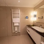 Strandhotel Fontana Szálloda