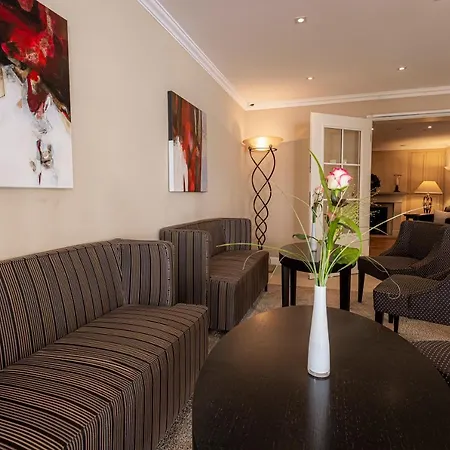 Strandhotel Fontana Szálloda 4*