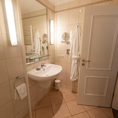 Strandhotel Fontana 4*