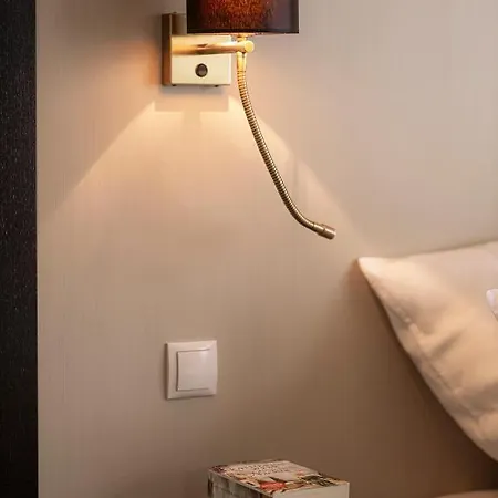 Strandhotel Fontana Szálloda